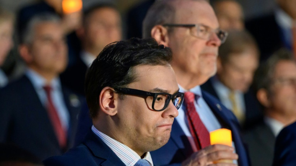 C&acirc;mara dos EUA vota por n&atilde;o expulsar congressista de origem brasileira George Santos