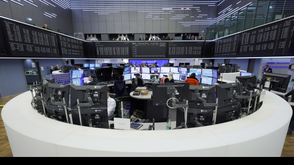 Borsa: Milano record in Europa spinta dalle banche (+2%)