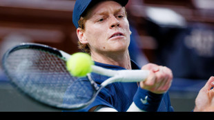 Six Kings Slam: Sinner elimina Tsitsipas