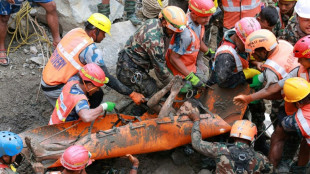 Freude &uuml;ber "Wunder": Zwei Versch&uuml;ttete gut eine Woche nach Sturzflut in Nepal gerettet