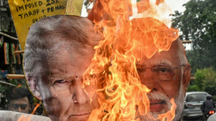 Trump anuncia tarifa adicional de 25% à Índia por comprar petróleo russo