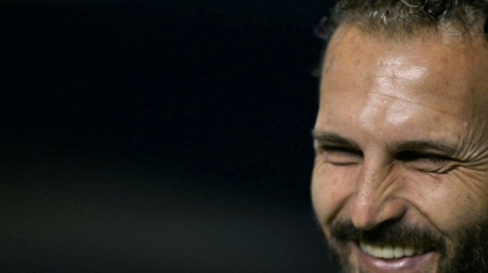 El Valencia destituye al t&eacute;cnico Rub&eacute;n Baraja