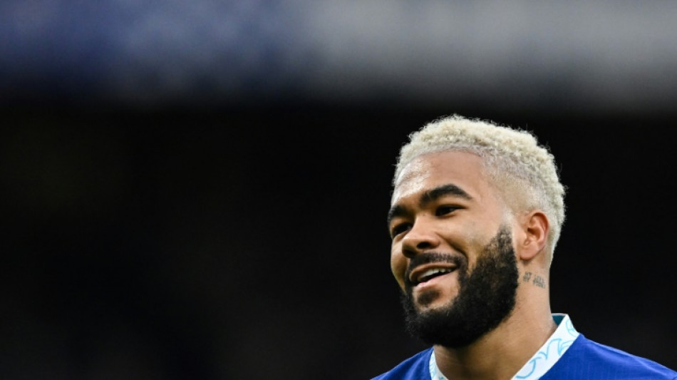 Reece James, capit&atilde;o do Chelsea, ser&aacute; desfalque por 'v&aacute;rias semanas'