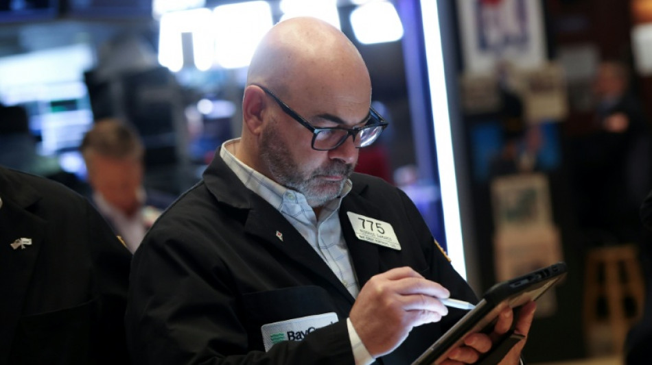 Wall Street&nbsp;profite de l'&eacute;lan pour la tech avant les r&eacute;sultats du secteur