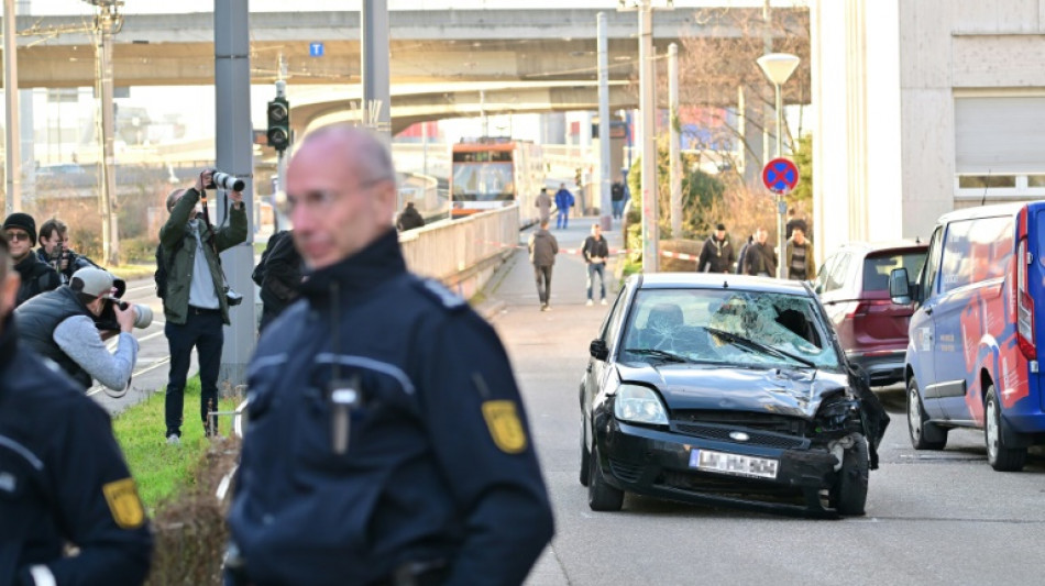 Best&uuml;rzung nach Bluttat von Mannheim - und Forderungen nach mehr Sicherheit