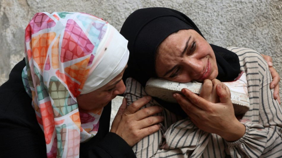 Al menos 40 muertos en Gaza en bombardeos israel&iacute;es, seg&uacute;n la agencia de defensa civil