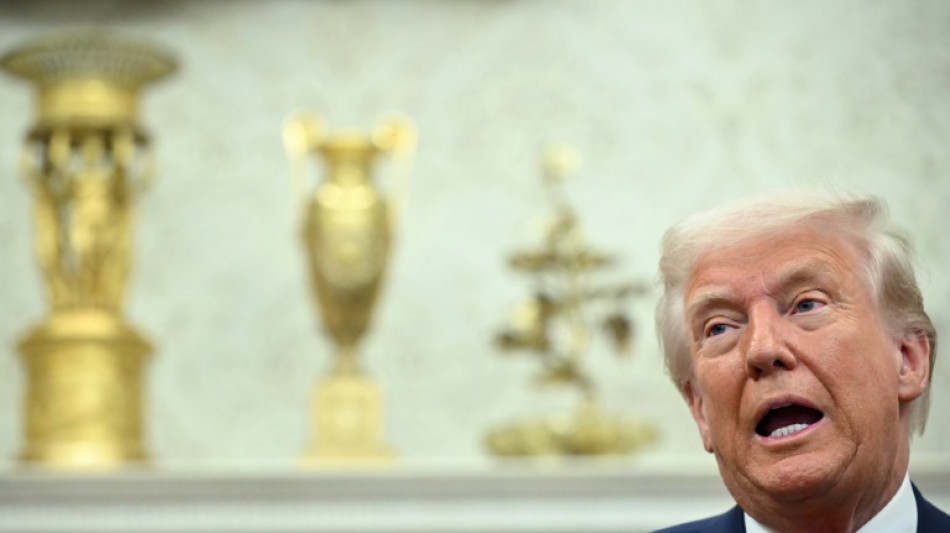 Dorures et provocation: Trump fait le Bureau ovale à son image