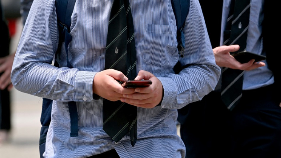 Reddit, Kick to be included in Australia's social media ban