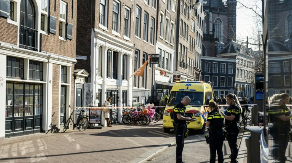 Cuatro heridos graves en un ataque con arma blanca en Ámsterdam, según la policía