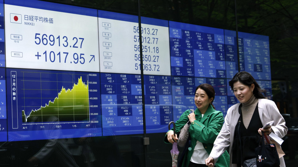 Borsa: Asia sui massimi in vista di una tregua tra Usa e Iran, Tokyo +2,87%