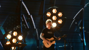 Ed Sheeran, superstar de la pop percut&eacute;e par l'onde de choc de Gaza