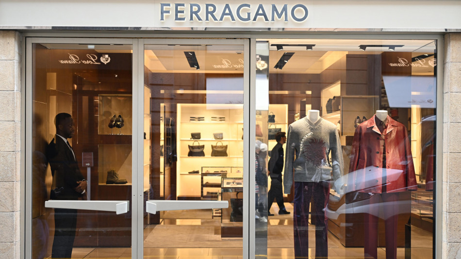 Ferragamo, ricavi a 468 milioni nel primo semestre 2026, utile a 1,5 milioni