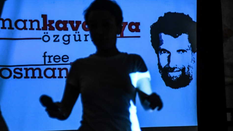 Turqu&iacute;a mantiene preso al mecenas Kavala pese a la amenaza de sanciones