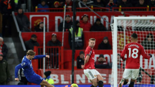 Mesmo com um a mais, United perde em casa para o Everton no Ingl&ecirc;s