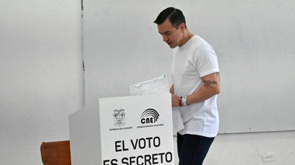 Ecuador voters set to reject return of US military bases