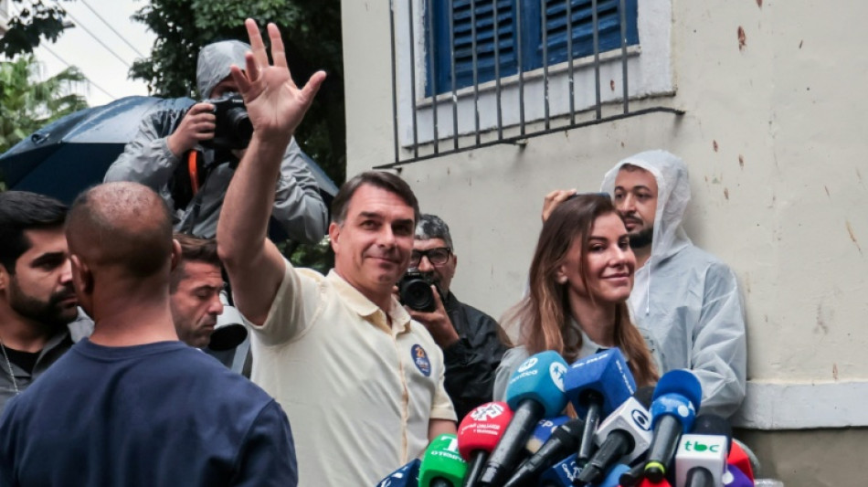 Zanin, do STF, prorroga vota&ccedil;&atilde;o do 2&ordm; turno entre Lula e Fl&aacute;vio Bolsonaro