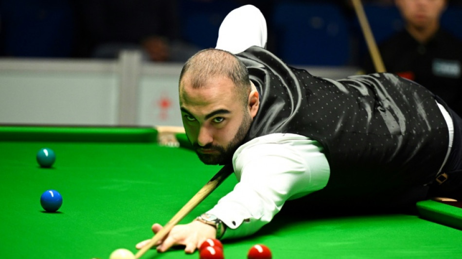 Groundbreaking Iranian snooker star Vafaei takes on the world