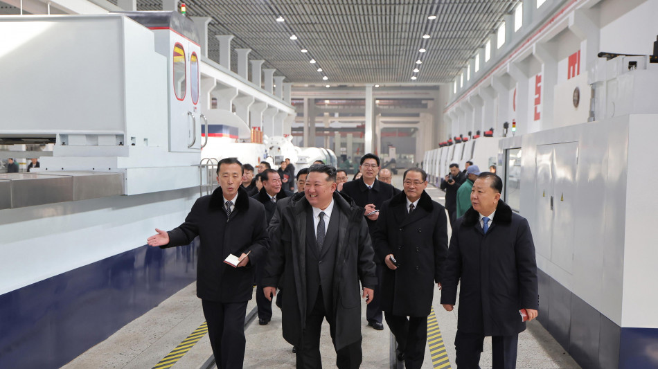 Kim, sveler&ograve; la nuova fase del piano di deterrenza nucleare al congresso