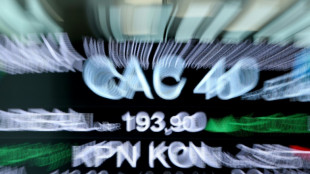 La Bourse de Paris finit en hausse apr&egrave;s une s&eacute;rie de r&eacute;sultats, le taux fran&ccedil;ais au-dessus des 5 %