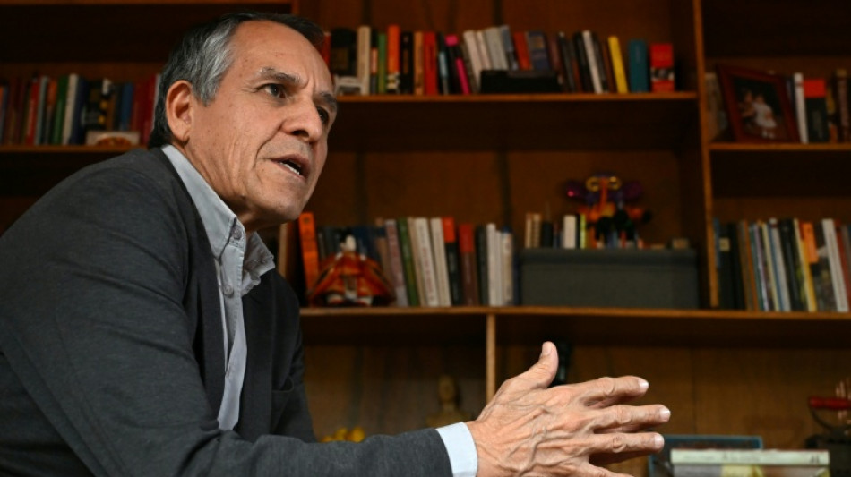 El mayor c&aacute;rtel de Colombia toc&oacute; su techo de poder y apunta al desarme, dice el negociador del gobierno
