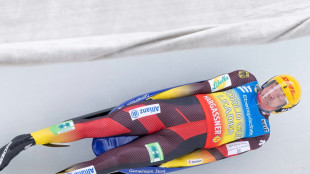 Loch behauptet Weltcup-F&uuml;hrung, Langenhan siegt